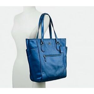 Coach Blue Leather Tote with Structured Design